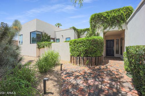 8526 San Jacinto Dr, Scottsdale AZ  85258-2562 exterior