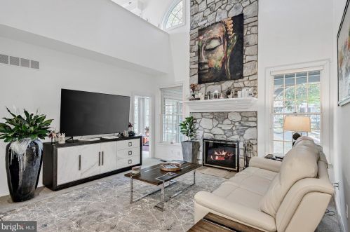 319 Equus Dr, Camp Hill PA  17011-8350 exterior