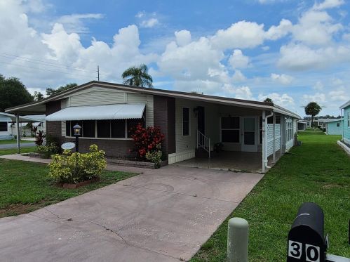 30 Berna Cir, Winter Haven, FL 33884-3002