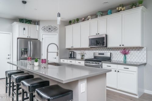 28720 132nd Ln, Peoria, AZ 85383