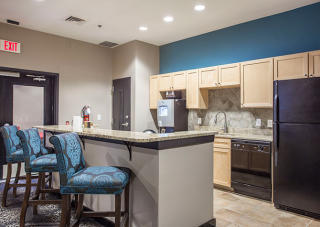 120 Cedar St, Charlotte NC  28202-1135 exterior