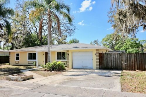 6937 Treehaven Dr, Brooksville, FL 34606-5767