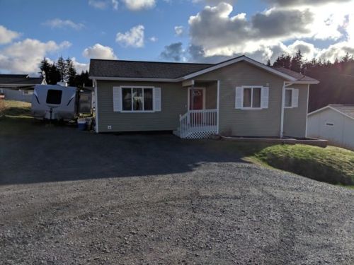 379 Saint Elias Ct, Kodiak, AK 99615-7815