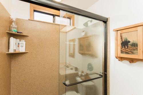 1253 Panorama Dr, Big Bear City CA  92314-9828 exterior