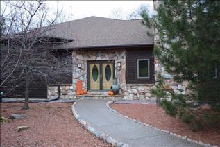 4866 County Rd, Slinger, WI 53086-9132