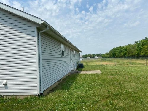 911 Riverbirch Rd, Washington Ch, OH 43160-1288