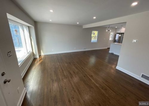 236 Reichelt Rd, N Milford NJ  07646-2218 exterior