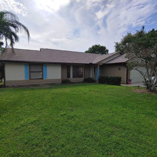 582 Tanner Ave, Fort Pierce, FL 34984-4764