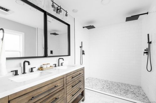 645 Newton St, Denver CO  80219-2631 exterior