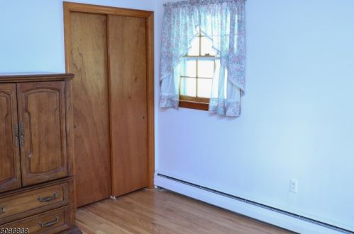 80 Schofield Rd, West Milford Lakes NJ  07480-4562 exterior