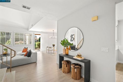 1283 Canyon Side Ave, San Ramon CA  94582-4560 exterior