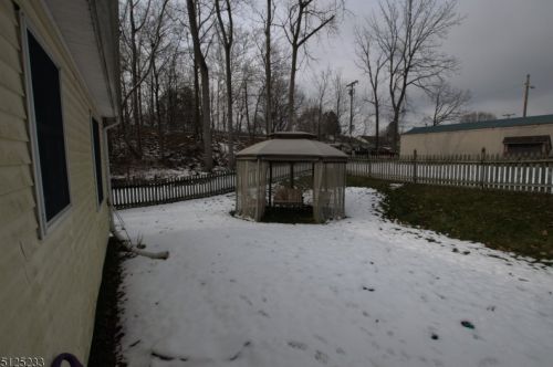 307 6th St, Belvidere NJ  07823-1917 exterior