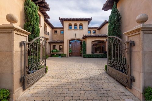 5191 Rancho Madera Bnd, San Diego, CA 92130-5227