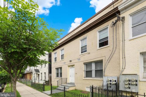 1322 T St, Washington, DC 20009-4439