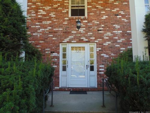 126 Country Club Rd, Cheshire, CT 06410-1637