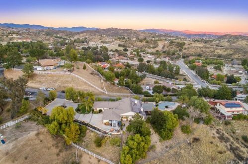 30415 Remington Rd, Santa Clarita CA  exterior