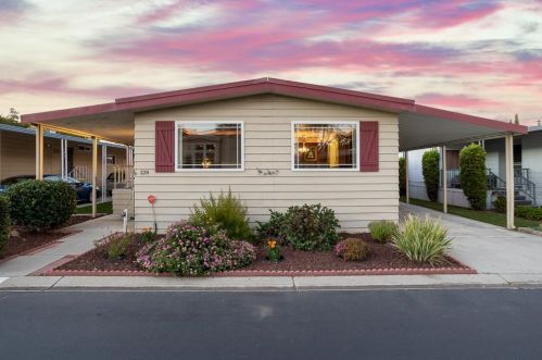 128 Quail Hollow Dr, San Jose, CA 95128-4540