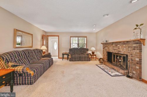 12 Cedar Ave, Berlin Boro NJ  08009-1302 exterior