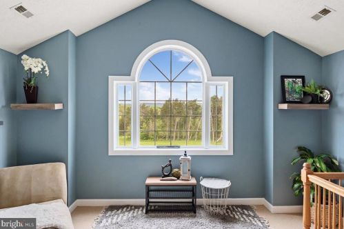 3098 Hamburg Rd, Edinburg VA  22824-3093 exterior