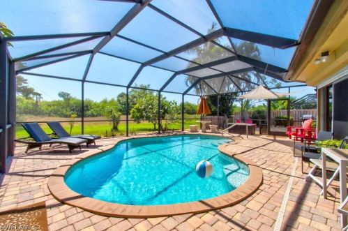 3769 6th Ave, Cape Coral, FL 33904-5204