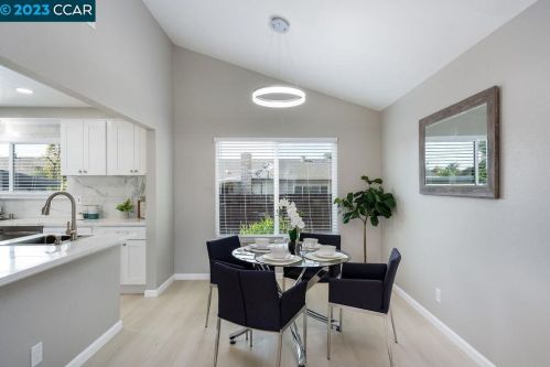 1367 Kasson Ct, San Jose, CA 95121-2229