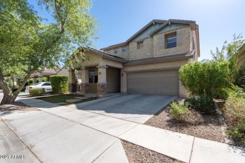 1527 Ponderosa Dr, Gilbert, AZ 85296-7383