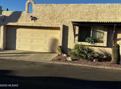 976 Lyman Ln, Tucson, AZ 85704-3763