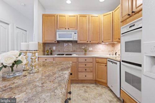 618 Beaver Falls Pl, Wilmington DE  19808-1648 exterior