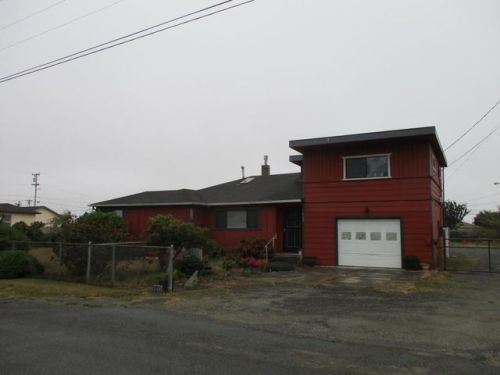 4124 Bush Ave, Mckinleyville, CA 95519-9414