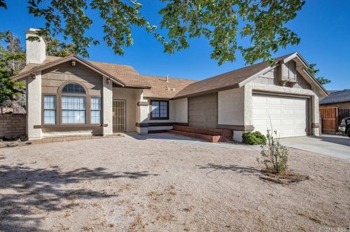 1616 Avenue, Lancaster, CA