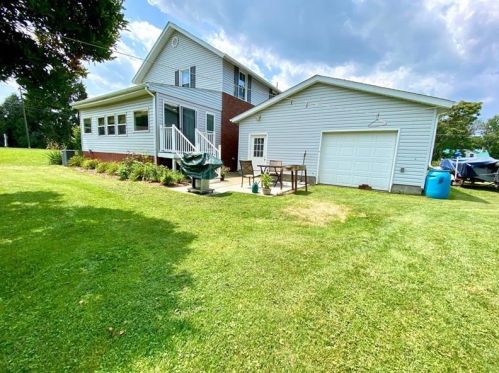 106 Scott St, New Castle PA  16101-3325 exterior