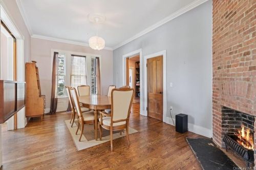 10 Bay View Ter, Newburgh NY  12550-6002 exterior