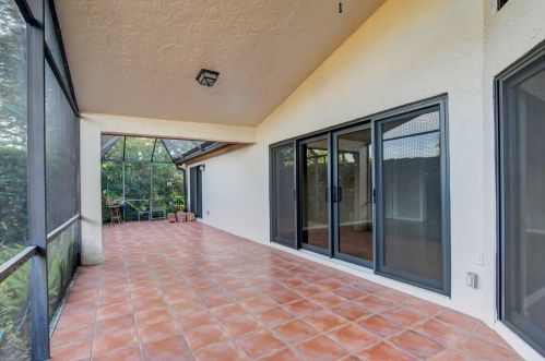 23313 Water Cir, Boca Raton FL  33486-8539 exterior