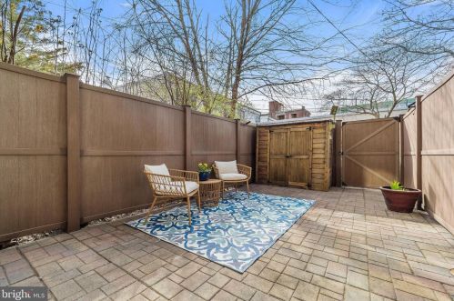 210 9, Washington DC  20002-6110 exterior