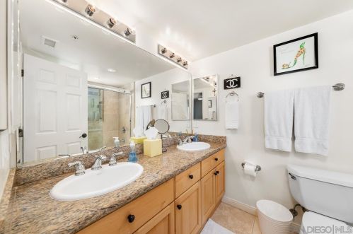 745 Diamond St, San Diego CA 92109-2520 exterior