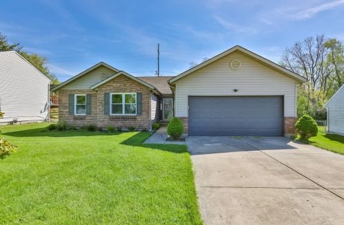 34 Hearthstone Ct, Florence, KY 41042-9343