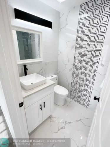 3591 177th Ave, Hollywood FL  33029-1666 exterior