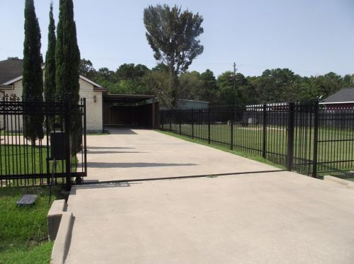 16411 Truxton St, Humble, TX 77396-1747