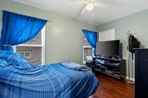 2524 60, Milwaukee WI 53219-2621 exterior