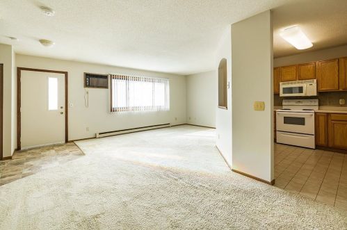 64 13th St, Minnetrista MN  55387 exterior