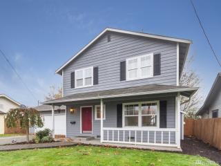 2601 Grand Ave, Everett WA  98201-3437 exterior