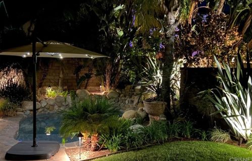 29236 Discovery Ridge Dr, Santa Clarita CA  91390-5761 exterior
