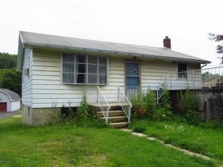 365 Hahns Dairy Rd, Palmerton, PA 18071-5423