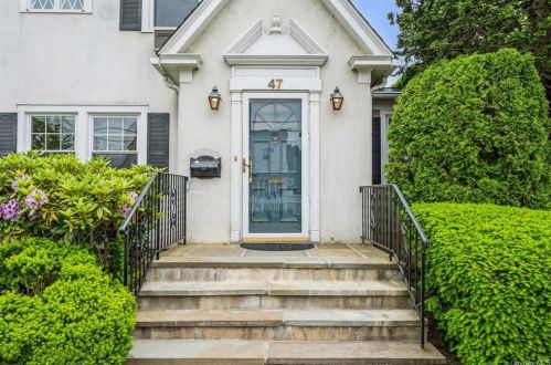 47 Harvard Ct, White Plains, NY 10605-1603