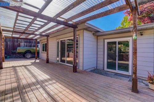 2573 Miramar, Hayward CA 94546-2820 exterior