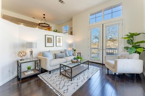 2350 Azevedo Pkwy, San Jose, CA 95125-6619
