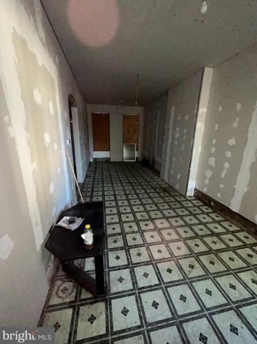 215 Perry St, Trenton NJ  08618-3925 exterior