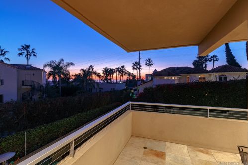 15838 Highland Ct, Solana Beach, CA 92075-2458