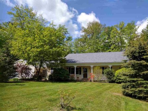61 Sunshine Ave, Unity, NH 03773-1976
