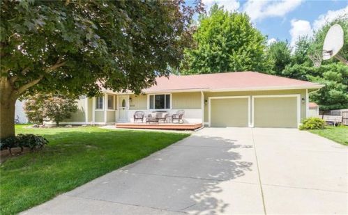 6312 54th Ct, Camp Dodge, IA 50131-1065